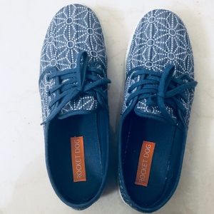 Cute Blue Brint Sneakers